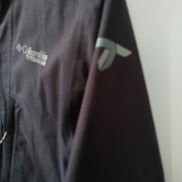 Kids Columbia Titanium Charcoal Grey & Black Ski Jacket ~ Size M (10-12) - Picture 8 of 16